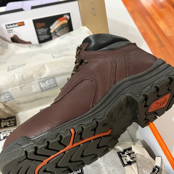 NWT Timberland Pro Boots (Women's) - Picture 6 of 12